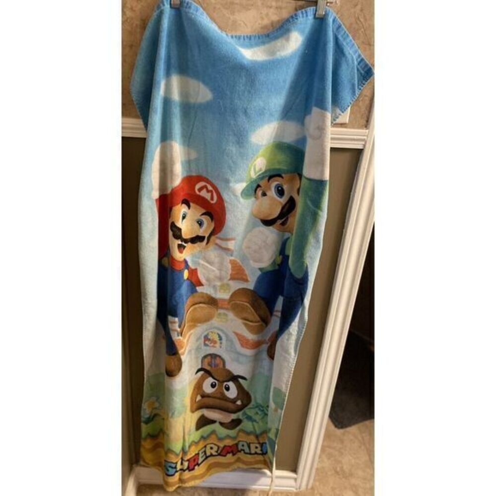 Super Mario Bros Beach Towel‎
